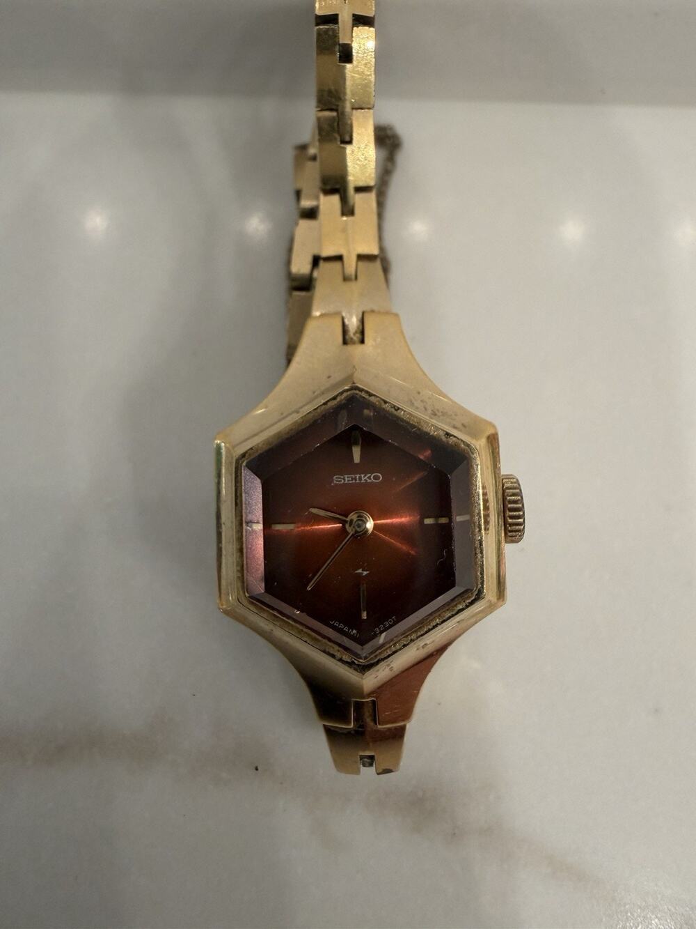 Vintage Seiko Women’s Windup Mechanical Watch 11-8029 Gold-tone Hexagonal Works